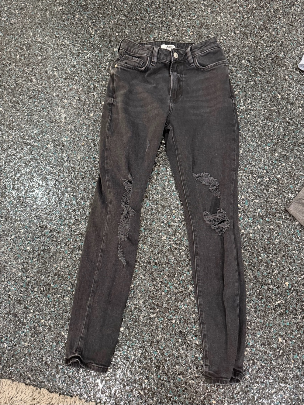 Forever 21 Premium Distressed Black Skinny Jeans Size 27 Women’s